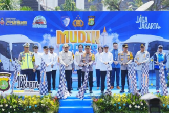 Kapolri resmi melepas ribuan peserta Mudik Gratis Polri Presisi 2026 dengan pengamanan maksimal dan pemeriksaan kesehatan menyeluruh.